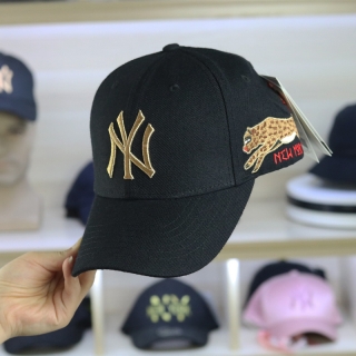 MLB New York Yankees Curved Brim Snapback Cap 57747