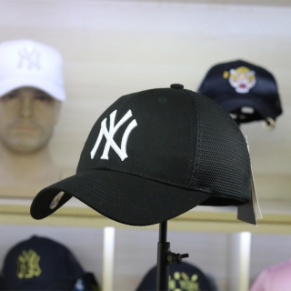 MLB New York Yankees Curved Brim Mesh Snapback Cap 57819