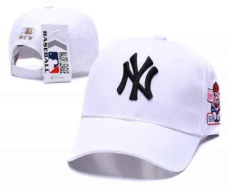 MLB New York Yankees Curved Brim Snapback Cap 60768