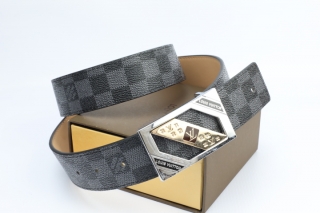 LV AAA Belts 87501