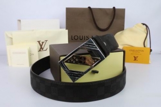 LV AAAA Belts 90184